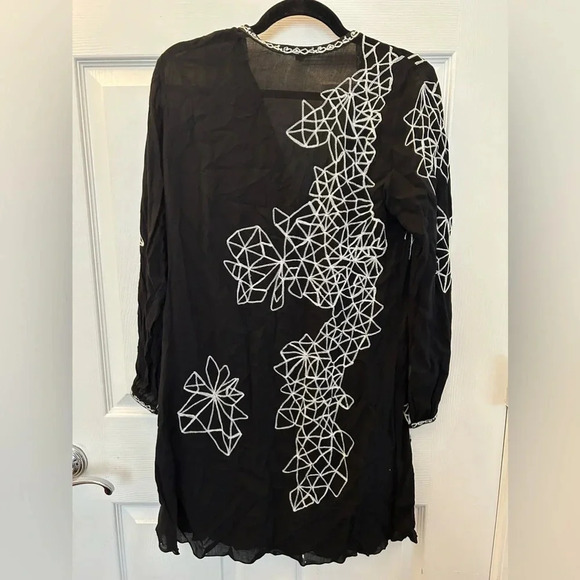 Poupette St Barth Black Coverup with White Patterns - Picture 2 of 3